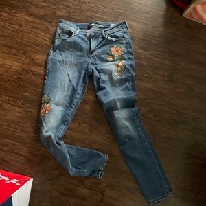 Old Navy Rockstar flower jeans